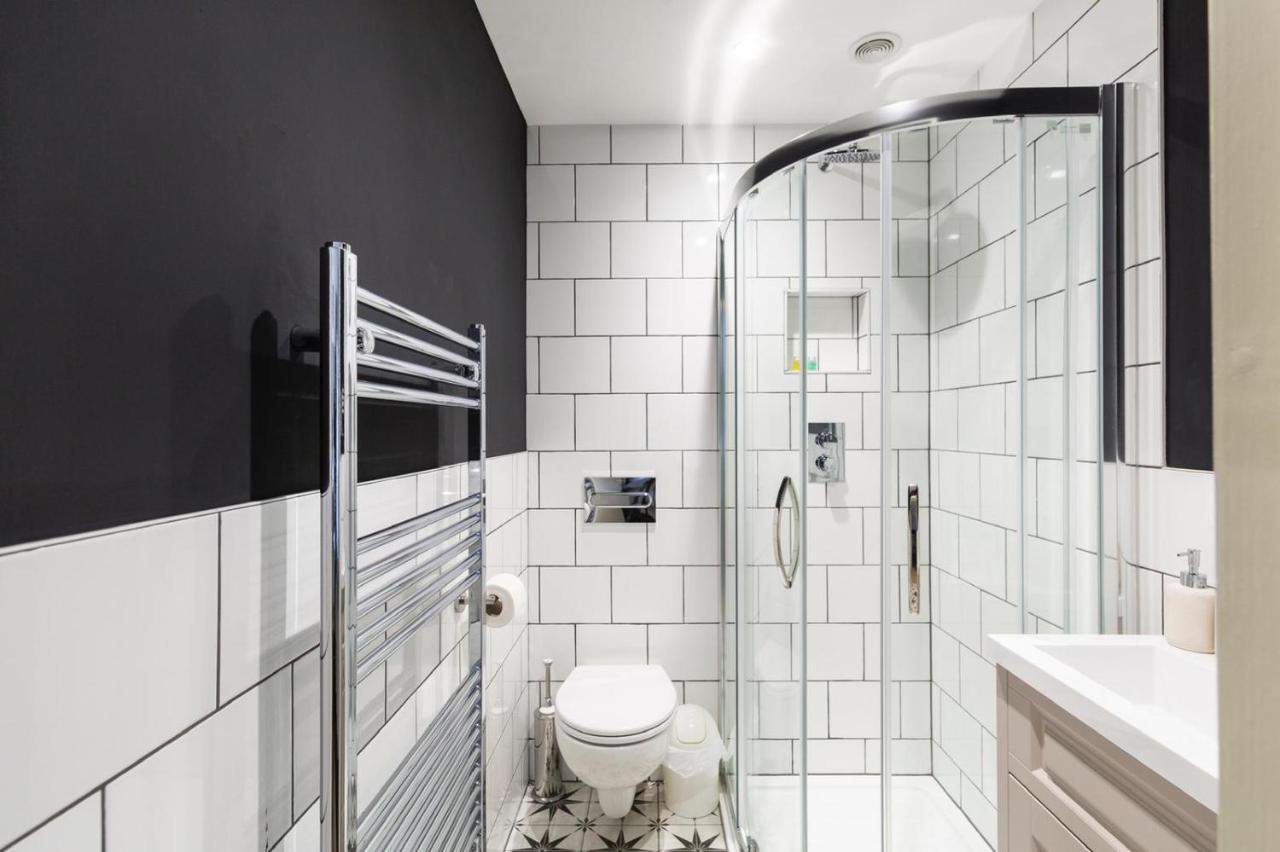 The Fromeway Bed & Breakfast Радсток Екстериор снимка